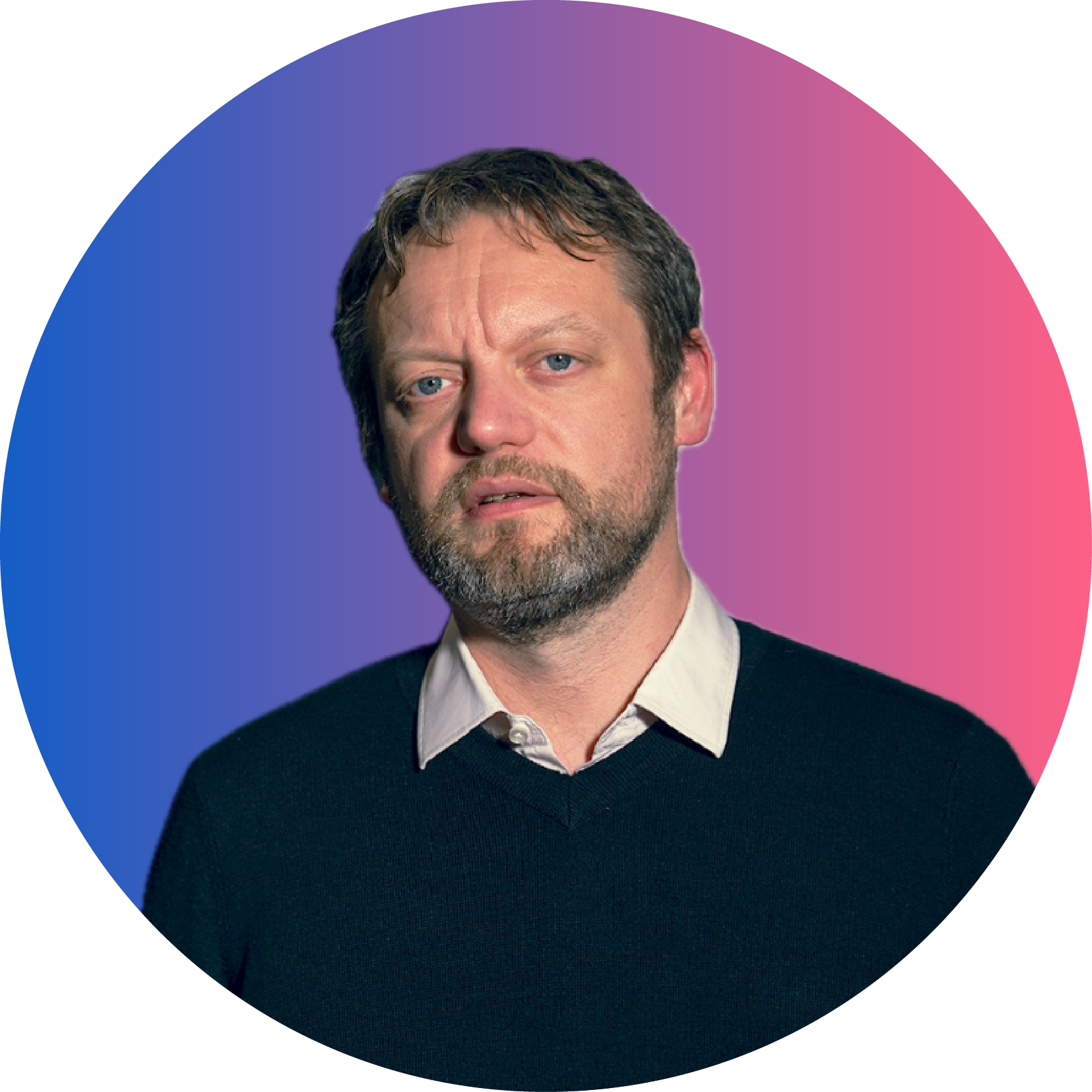 photo de François-xavier sur fond de couleurs dégradées rose et bleu